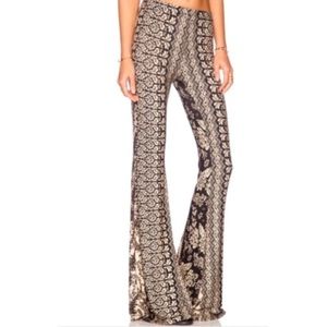 Novella Royale flare pants